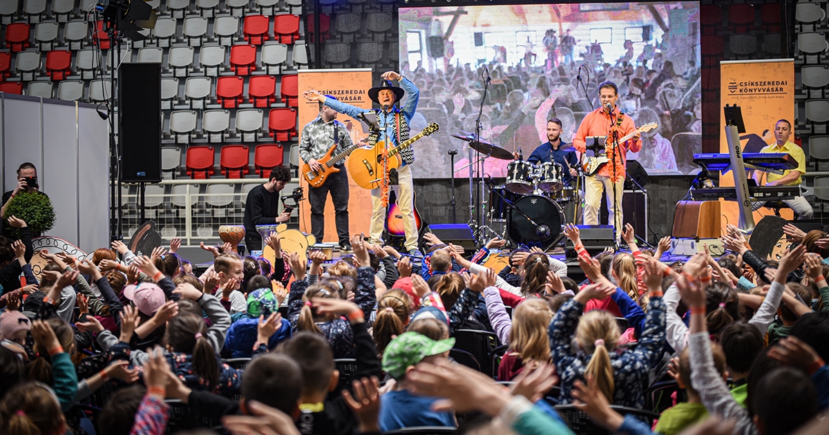 Megkezdődött a nyolcadik Csíkszeredai Könyvvásár